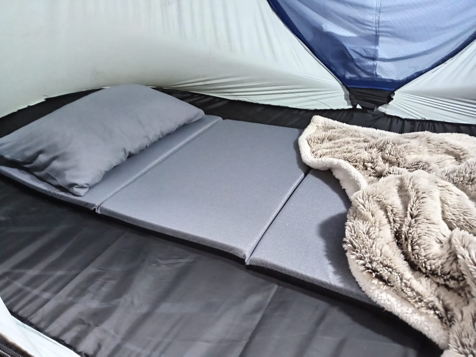 Camping with Compact Comfort